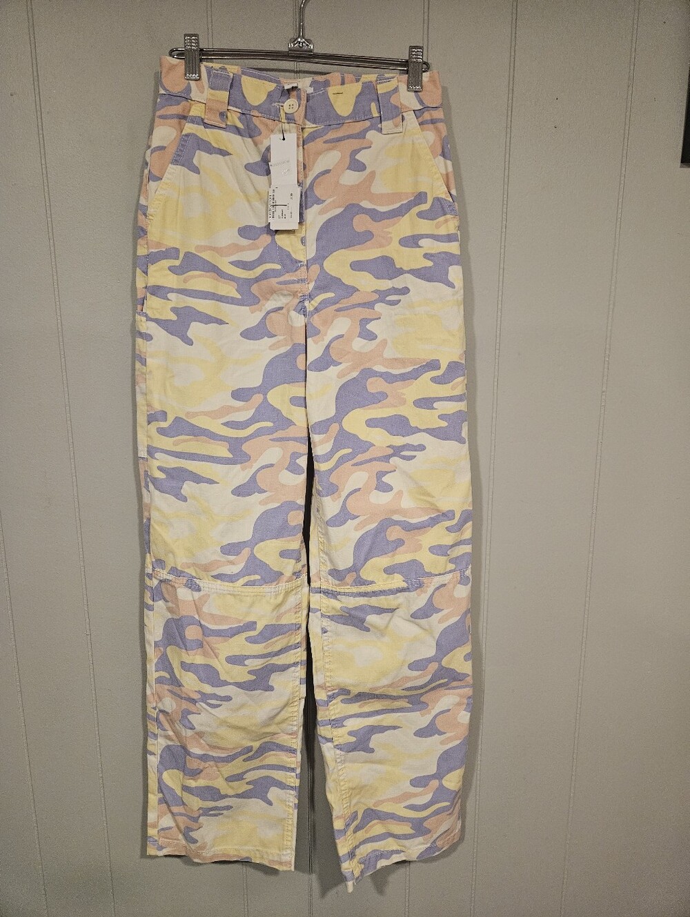 Topshop Utility Cargo Pants Women’s 26x30 Size 4 Pastel Yellow Camo Straight NWT